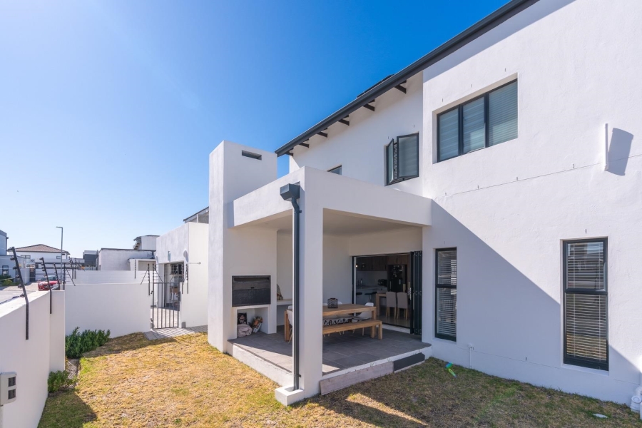 4 Bedroom Property for Sale in Sandown Western Cape